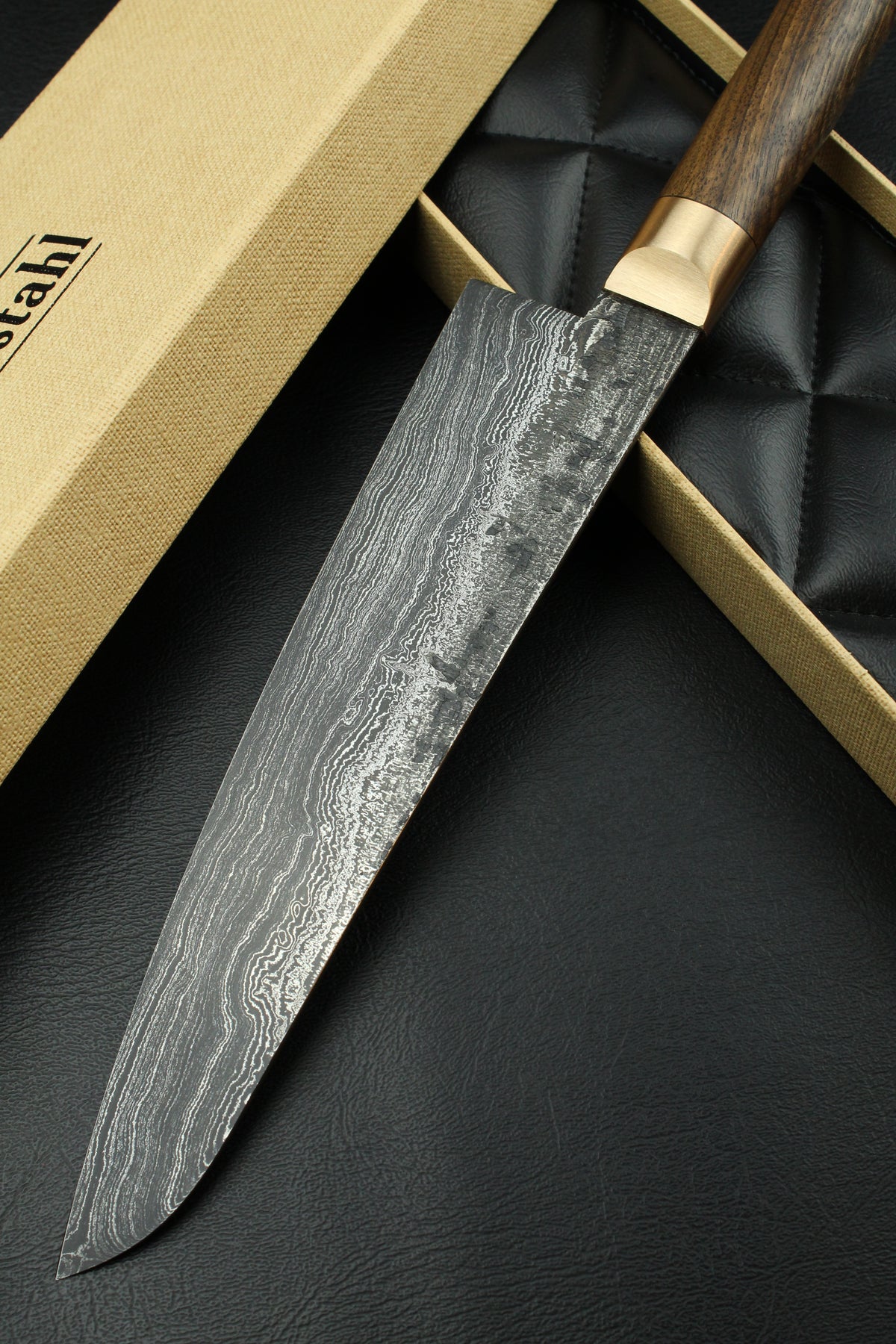 Damascus Gyuto 320L mit deutschem Walnussholz