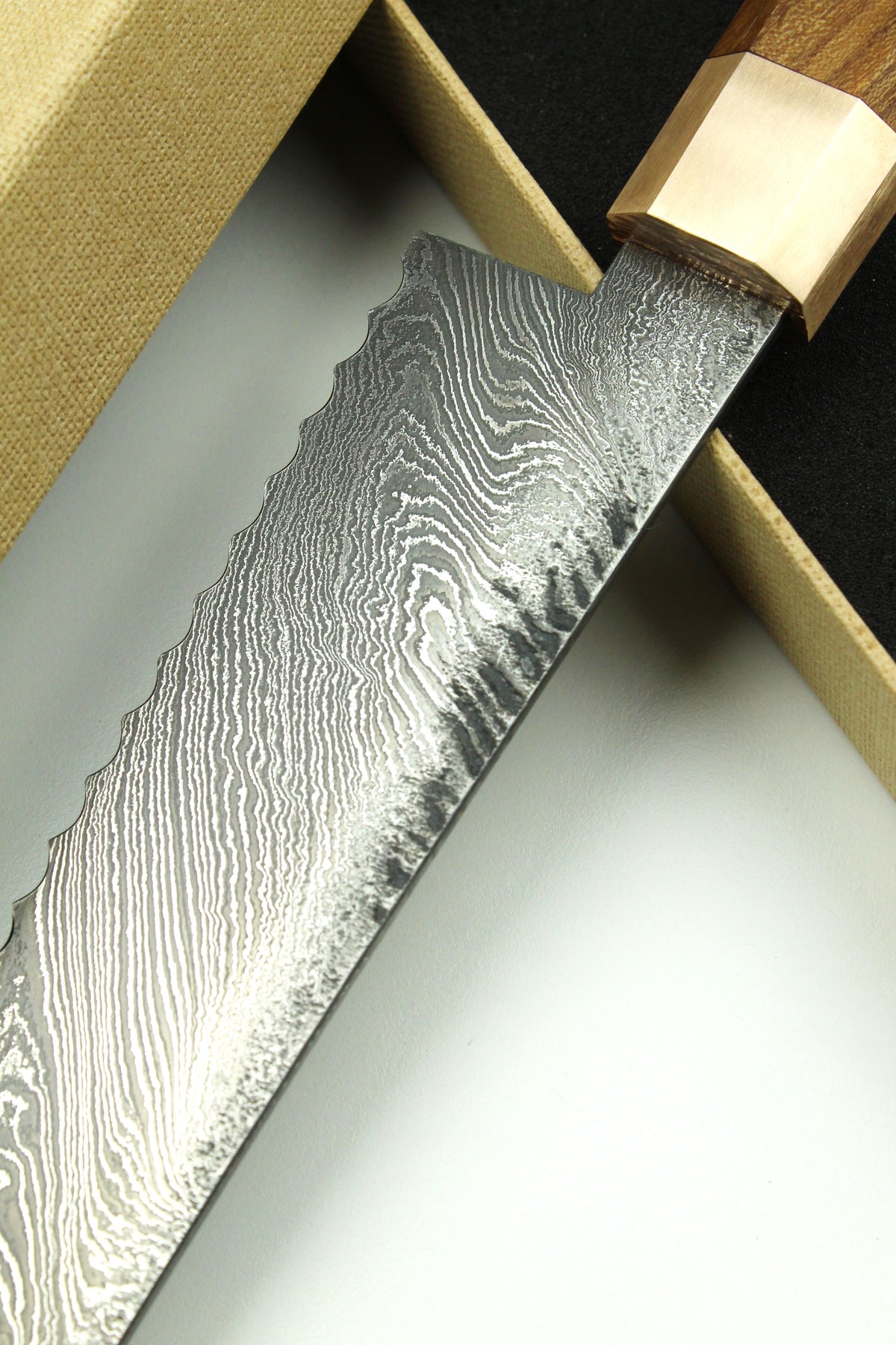 Brotschwert Torsion HL Elm Damascus