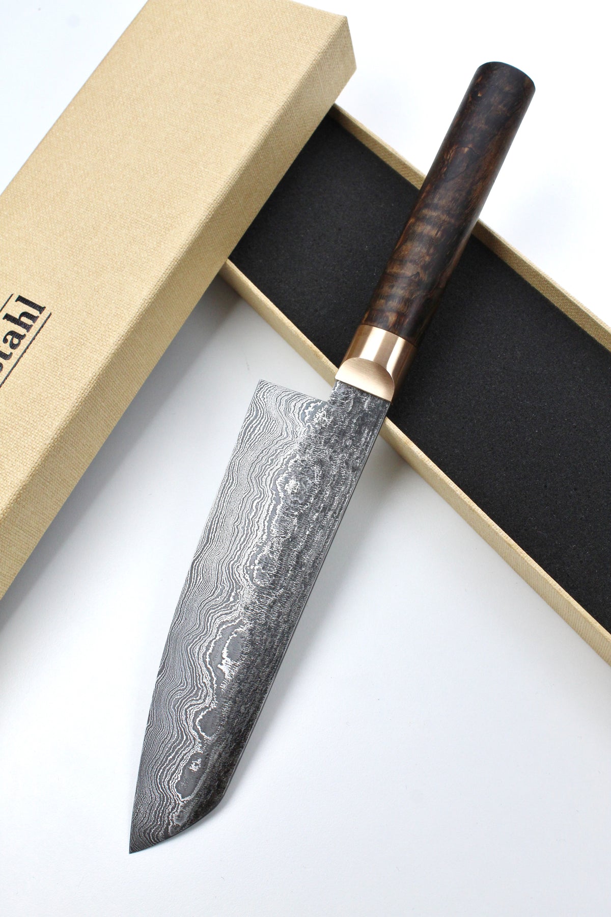 Damascus Santoku 320L Walnut stabilized