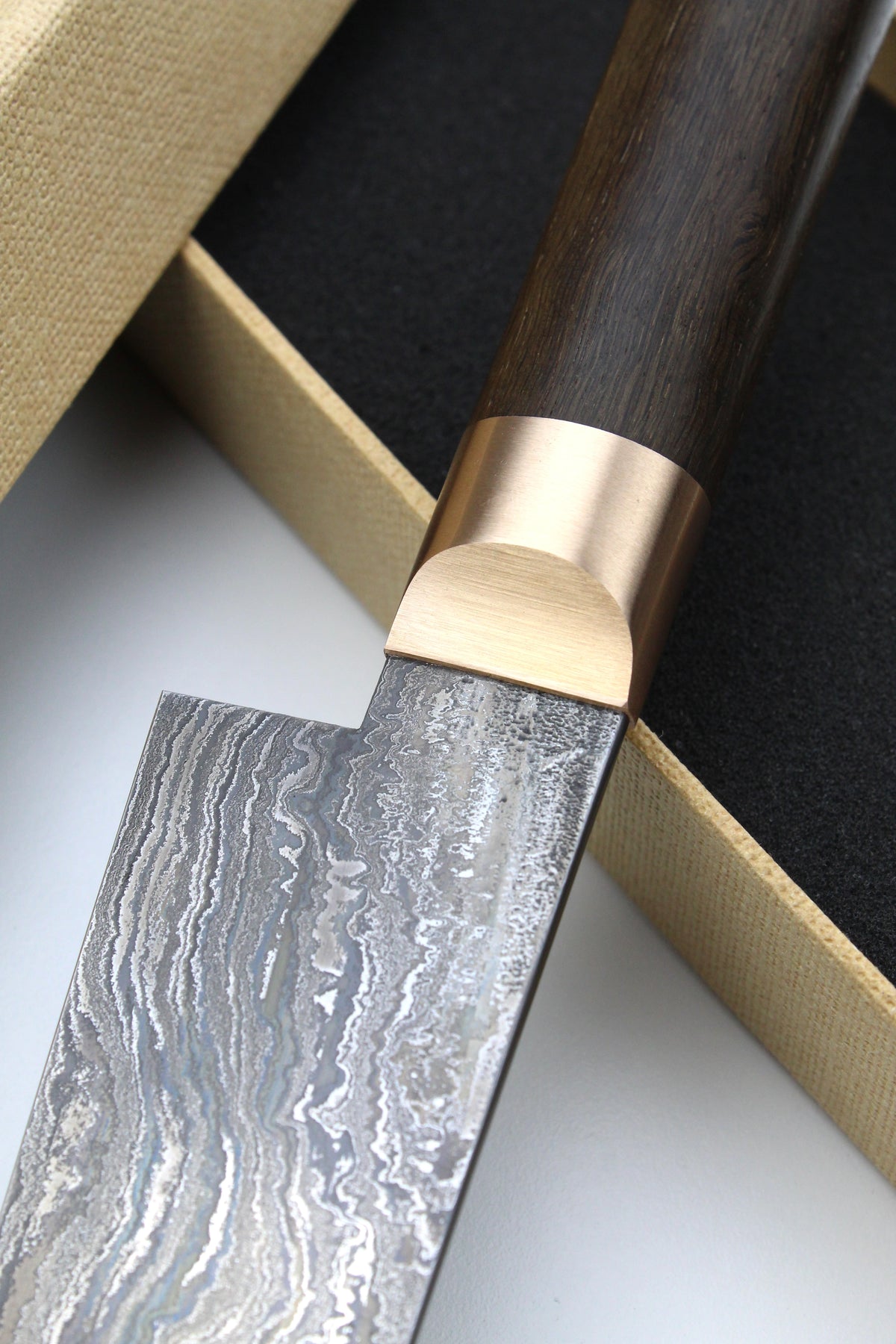 Sujihiki HK Bog Oak