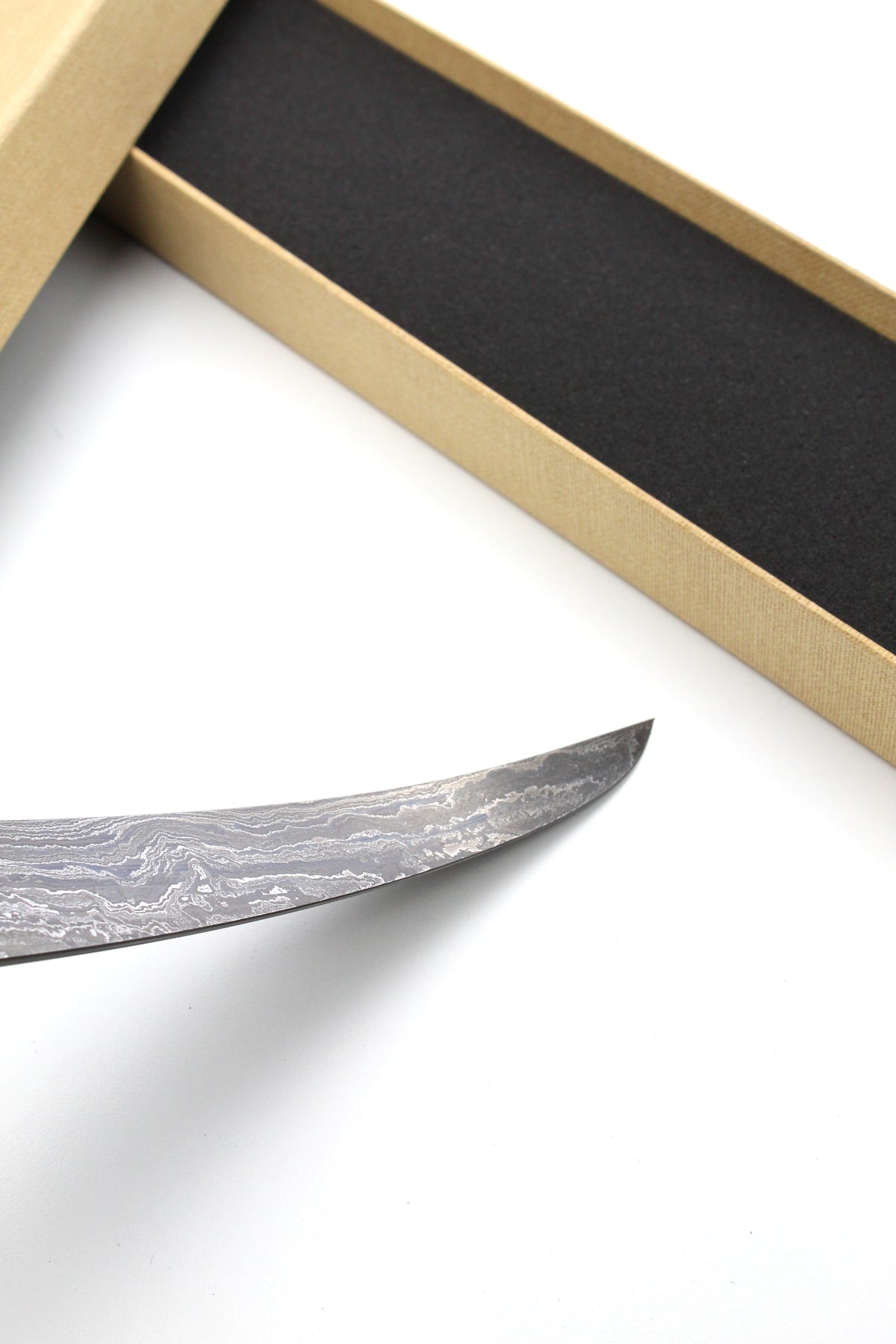 Sujihiki HK Bog Oak