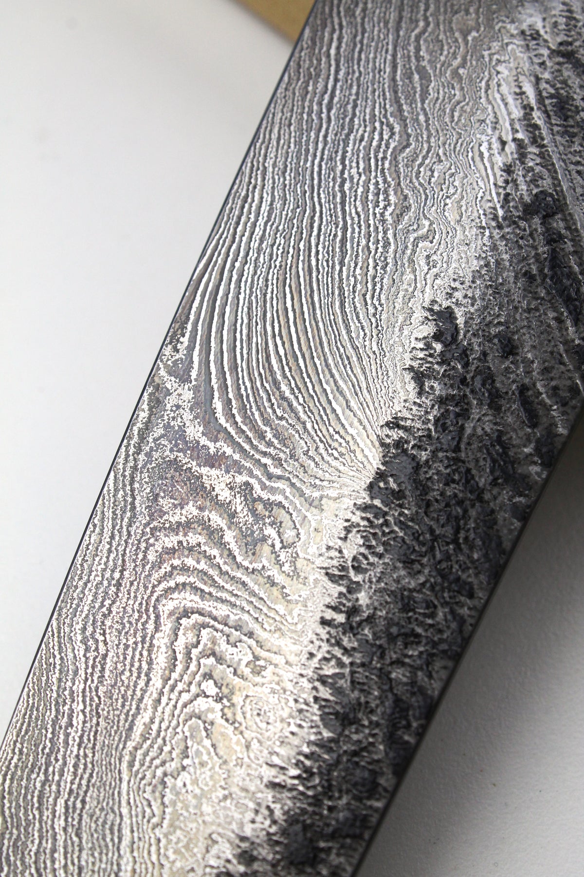 Damast Gyuto Bog Oak Octagonal Torsion