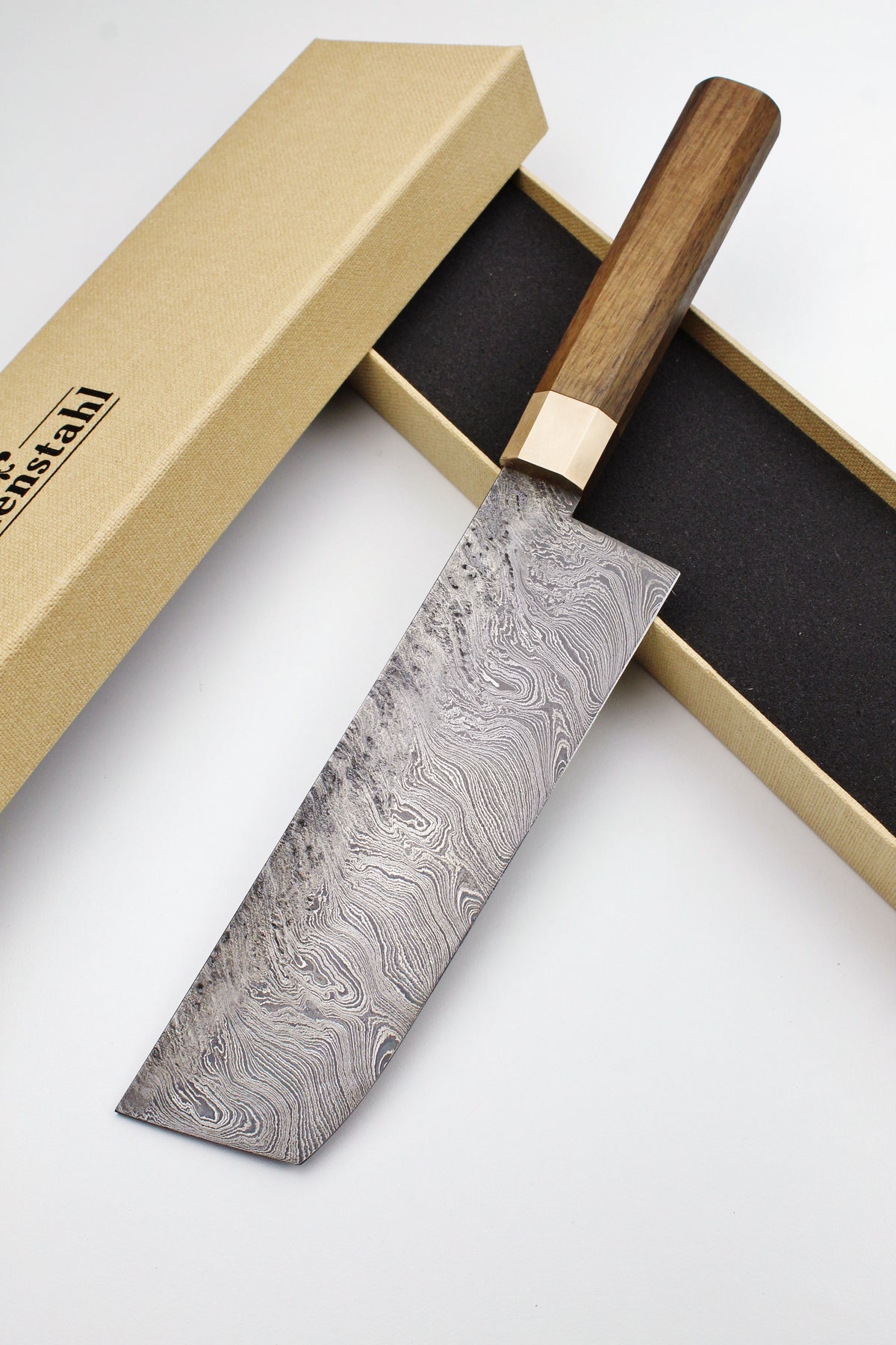 Nakiri Walnuss