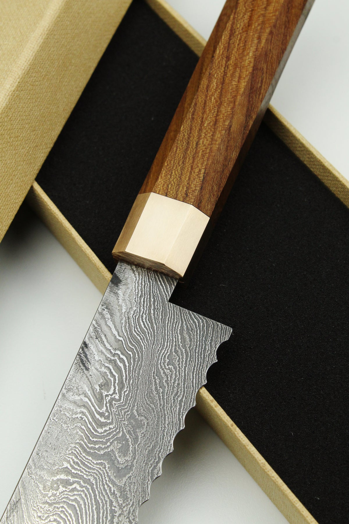 Brotschwert Torsion HL Elm Damascus