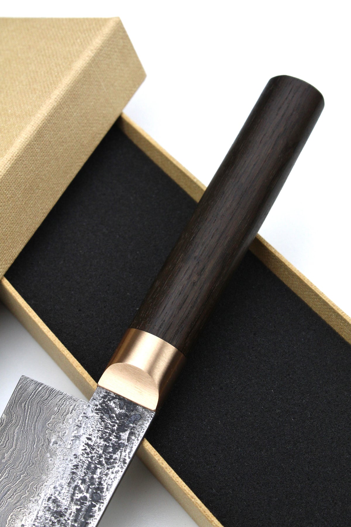 Gyuto Damast Bog Oak oval