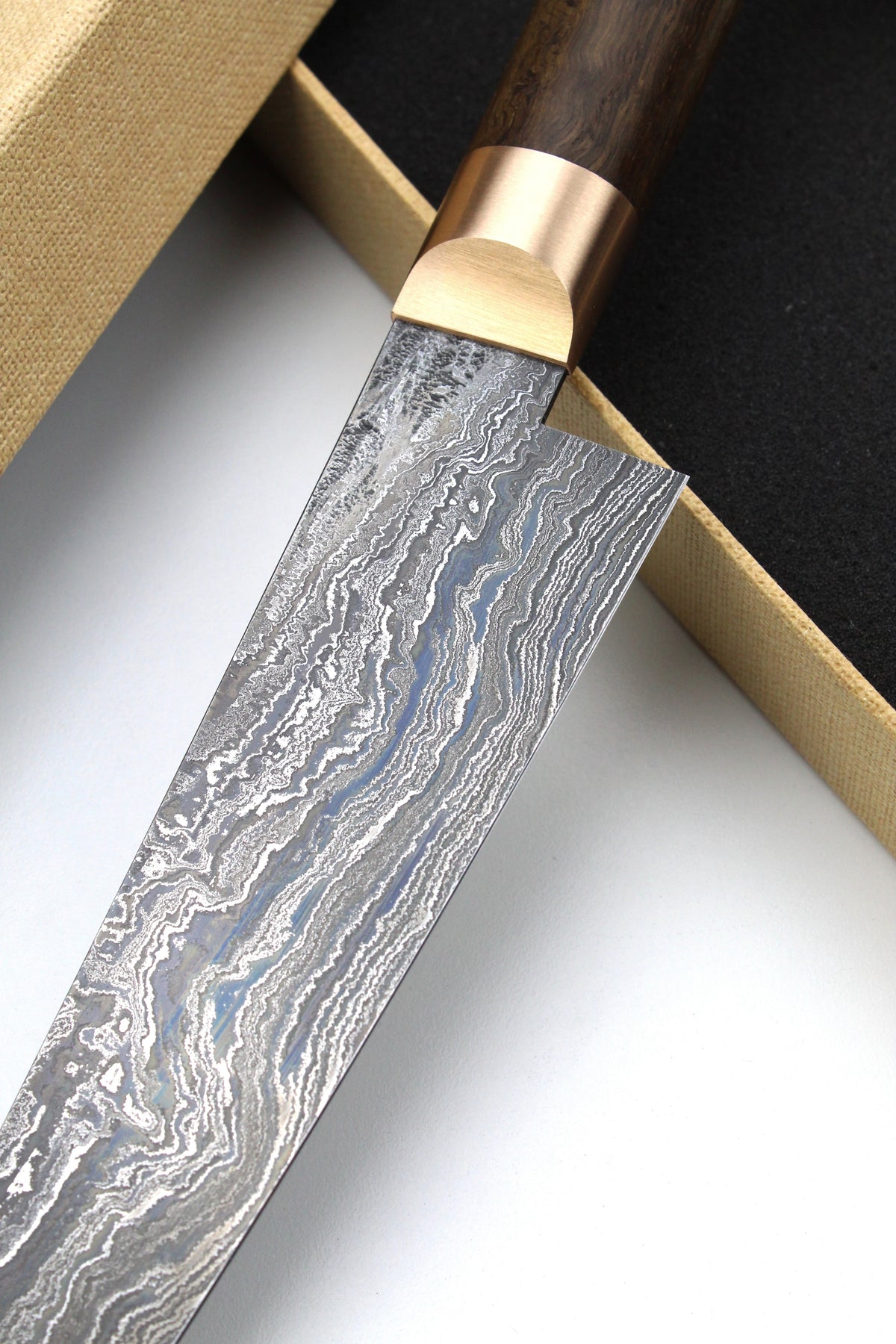 Sujihiki HK Bog Oak